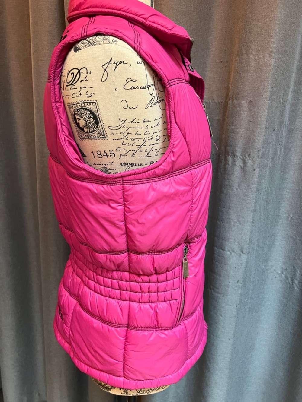 Cowgirl Tuff Hot Pink Quilted Vest - Picture 8 of 11